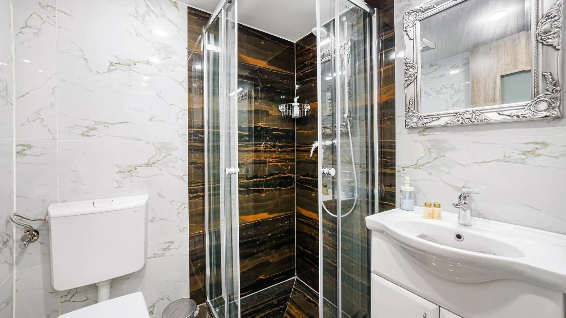 Florence Downtown Apartments Budapest