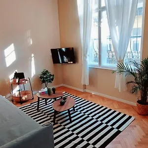 Apartment A+ Downtown Akacfa, Budapest