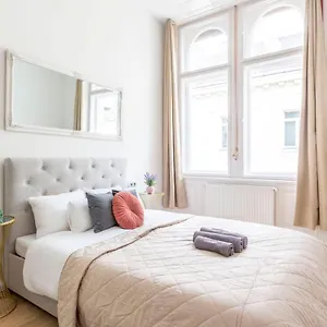 Apartment Exclusive Next To The Fashion Street, Budapest