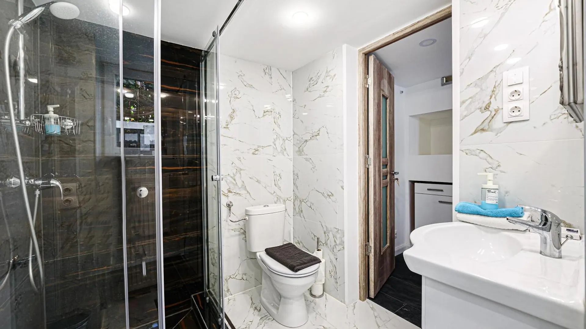 Florence Downtown Apartments 布达佩斯